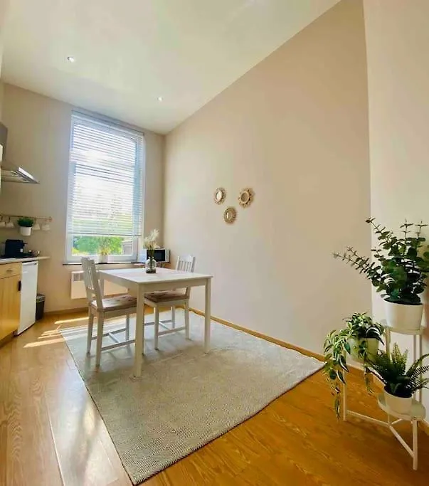 Appartement Charmant Petit Appartement. Liège Belgique