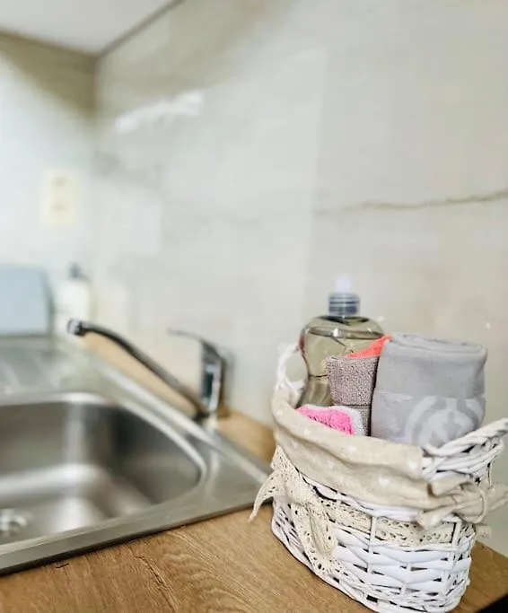 Charmant Petit Appartement. Liège 0*,  Belgique
