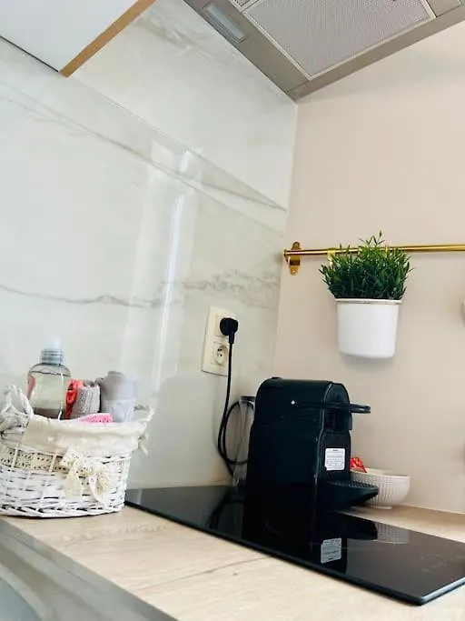 Appartement Charmant Petit Appartement. Liège